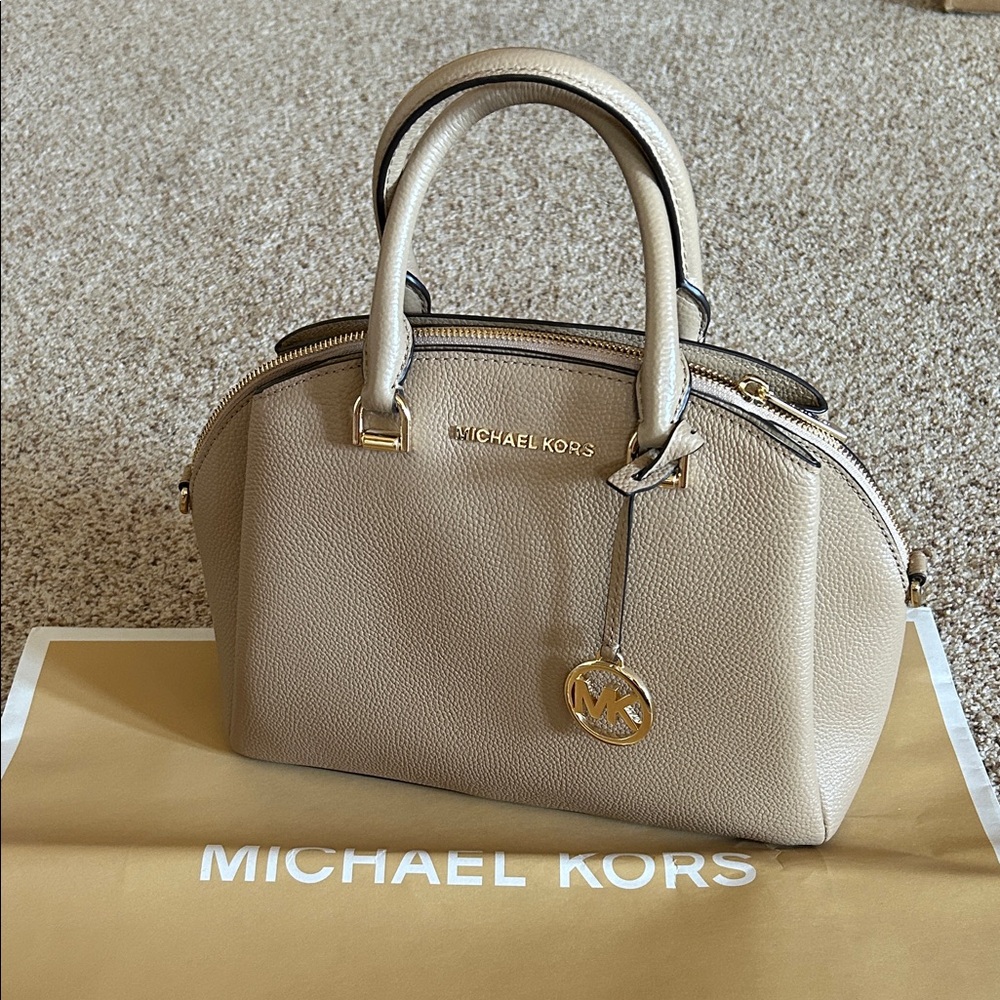 Michael Kors Maxine satchel